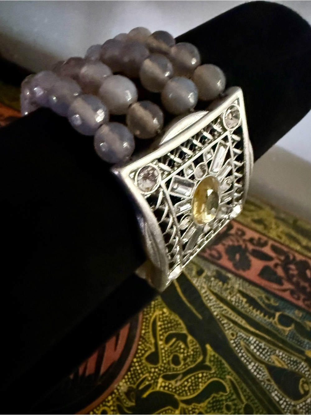 Lia Sophia Kiam Collection Secret Window Gray Agate Stretch Statement Bracelet